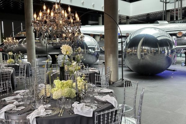 AeroCity-Futuristic-Event-Space-LOOP-Hotel-with-private-jet